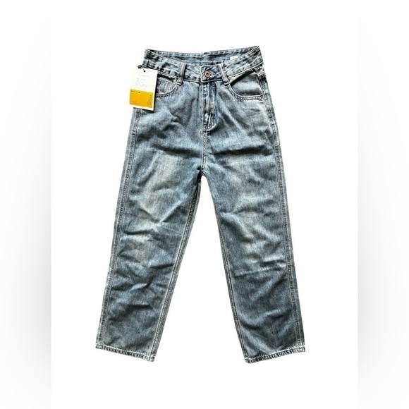 Vogue Denim Denim - Vogue Denim High-Waisted Straight-Leg Jeans (New With Tags), Size: Small